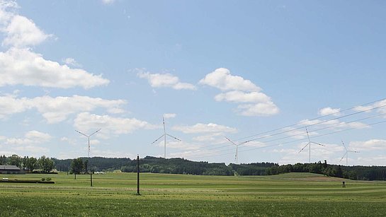 Blick-von-Hinterkoenigschlag-auf-den-geplanten-Windpark