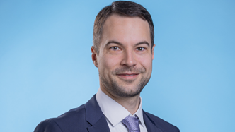 Portraitfoto von Mathias Dangl